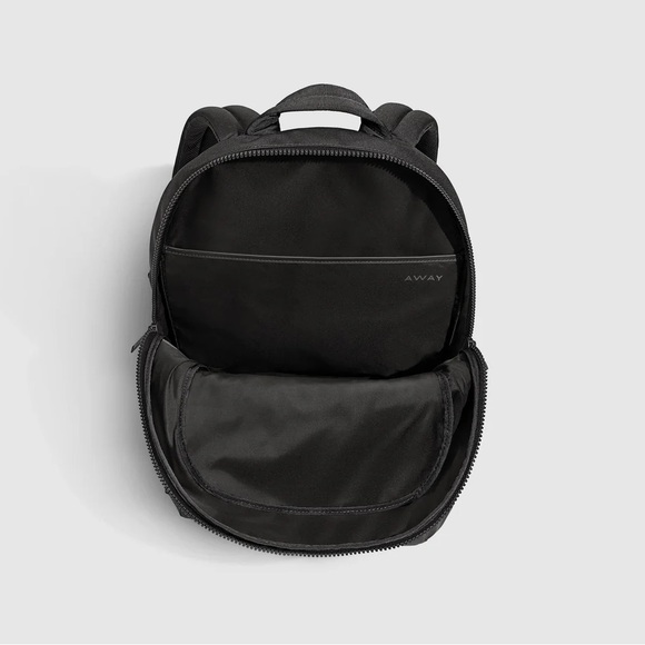 Away Active Backpack 26L - Picture 6 of 7